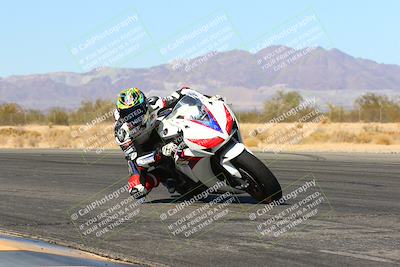 media/Feb-13-2022-SoCal Trackdays (Sun) [[c9210d39ca]]/Turn 7 Inside (1040am)/